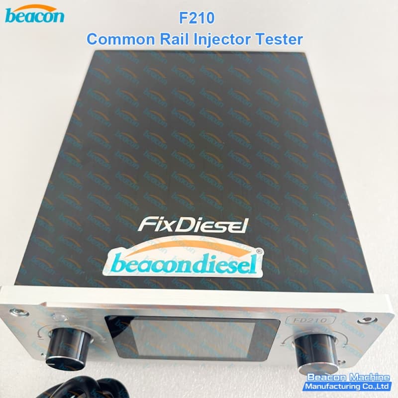 Parte trasera del comprobador F210 puerto USB conector de aviación e interruptor de encendido